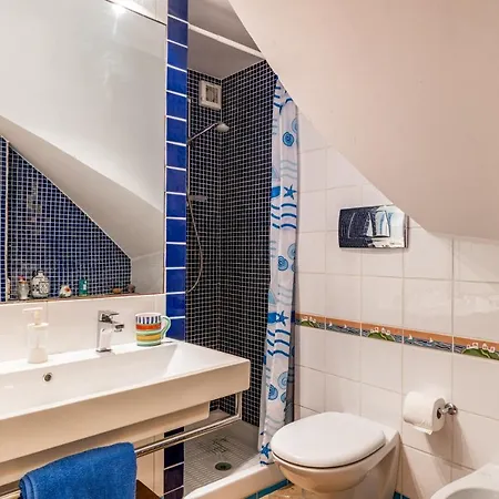 Apartment Naxos Seaside With Gardens, Parking And Swimming Pool *
